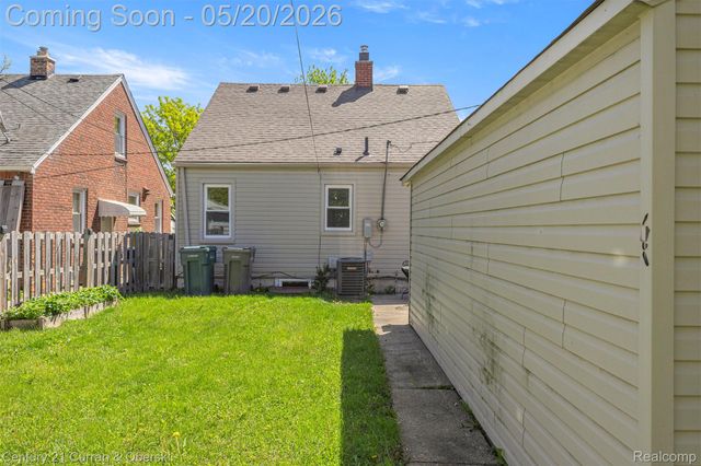 4545 Westland Street, Dearborn, MI 48126