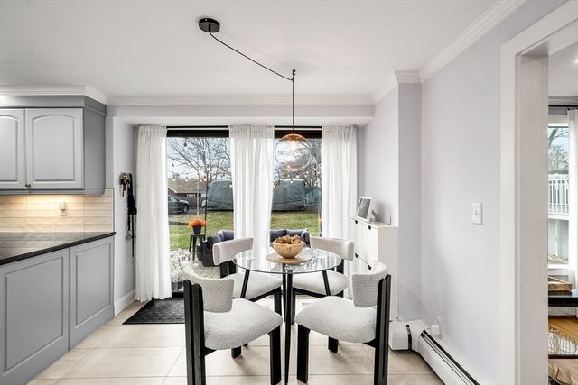 588 Andover St, Lowell, MA 01852