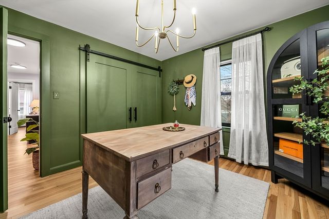 588 Andover St, Lowell, MA 01852