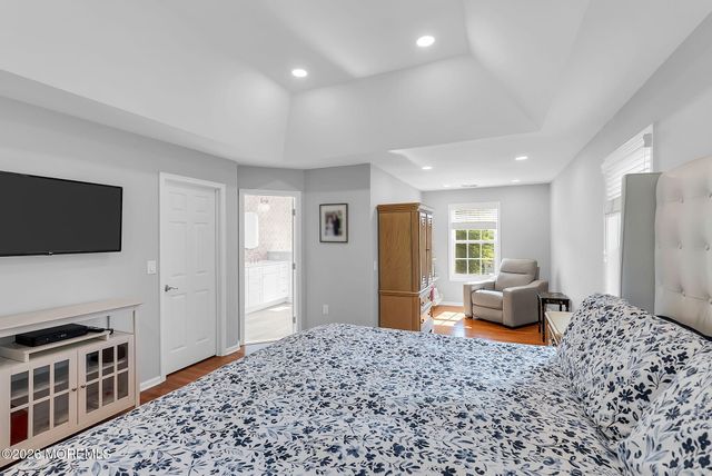 27 Bristol Road, Manalapan, NJ 07726