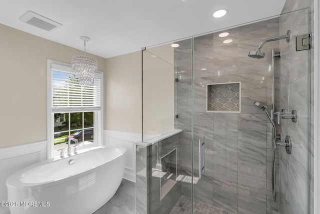 27 Bristol Road, Manalapan, NJ 07726