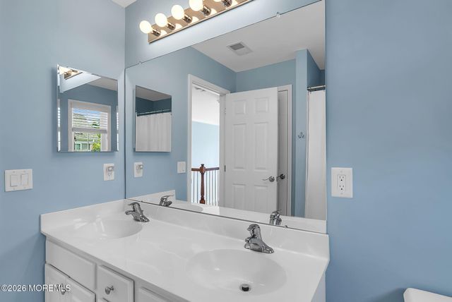 27 Bristol Road, Manalapan, NJ 07726