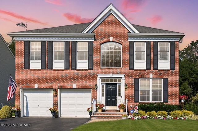 27 Bristol Road, Manalapan, NJ 07726