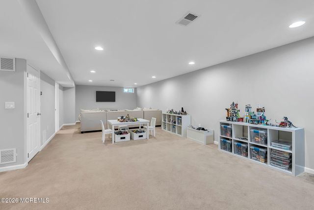 27 Bristol Road, Manalapan, NJ 07726