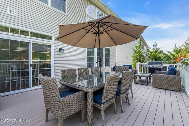 27 Bristol Road, Manalapan, NJ 07726