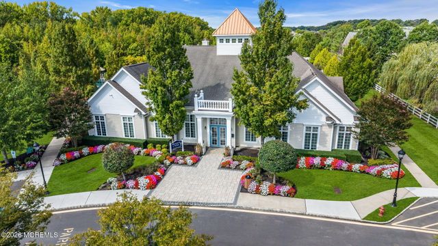 27 Bristol Road, Manalapan, NJ 07726