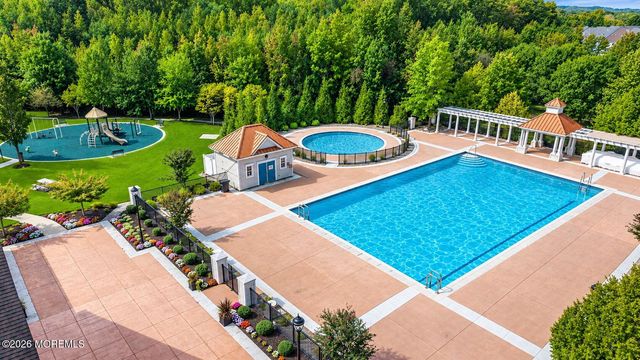 27 Bristol Road, Manalapan, NJ 07726