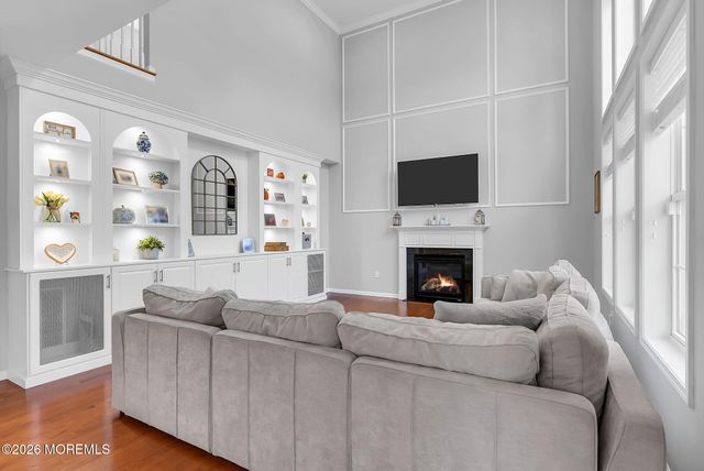 27 Bristol Road, Manalapan, NJ 07726