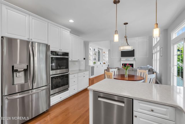 27 Bristol Road, Manalapan, NJ 07726