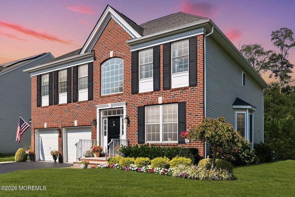 27 Bristol Road, Manalapan, NJ 07726