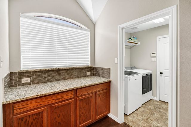 5317 Thornbush Drive, Fort Worth, TX 76179