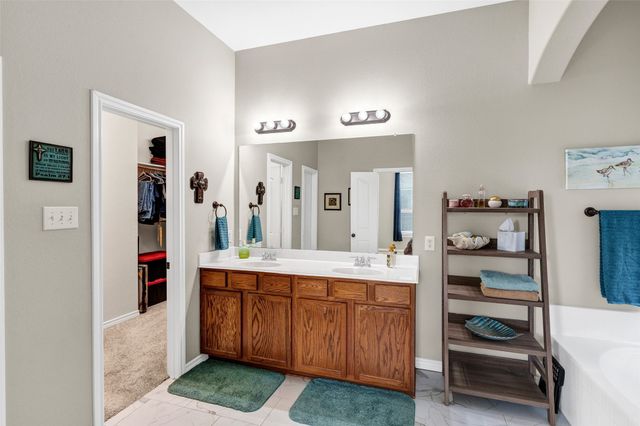 5317 Thornbush Drive, Fort Worth, TX 76179