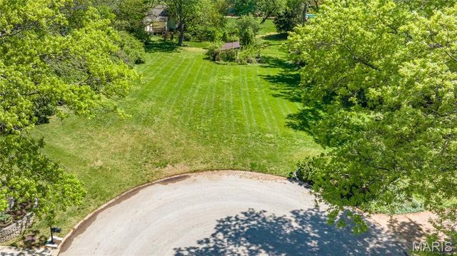 7 A Melshire Court, St Louis, MO 63122