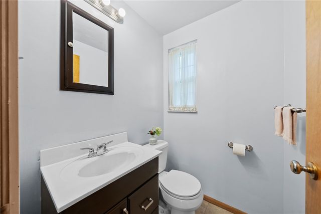 1309 Firwood Dr, Mt Lebanon, PA 15243