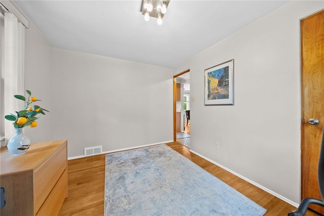 1309 Firwood Dr, Mt Lebanon, PA 15243