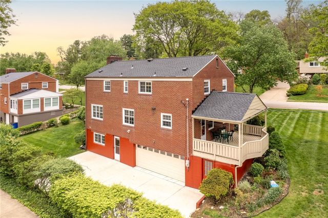 1309 Firwood Dr, Mt Lebanon, PA 15243