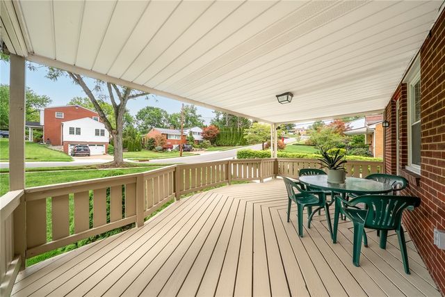 1309 Firwood Dr, Mt Lebanon, PA 15243