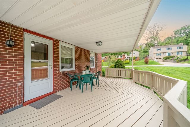 1309 Firwood Dr, Mt Lebanon, PA 15243
