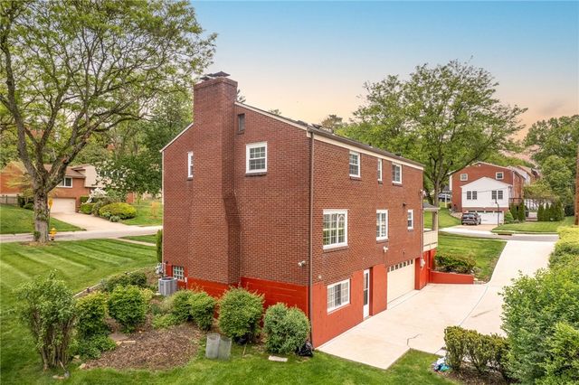 1309 Firwood Dr, Mt Lebanon, PA 15243