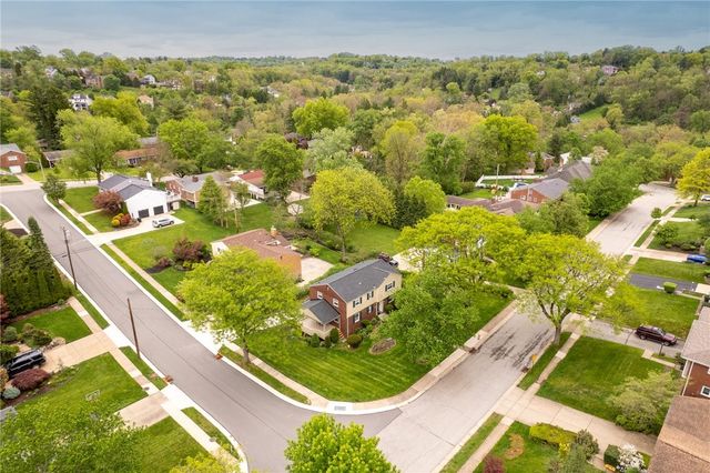 1309 Firwood Dr, Mt Lebanon, PA 15243