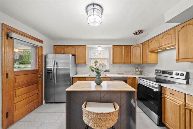 1309 Firwood Dr, Mt Lebanon, PA 15243