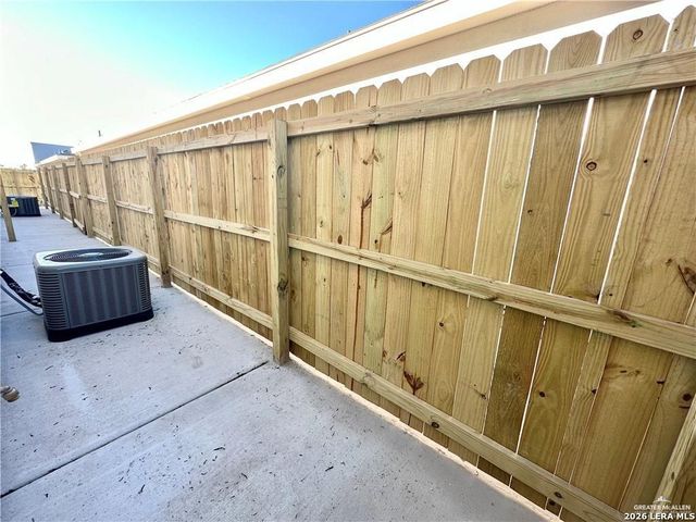 2705 Sage Dr, Weslaco, TX 78596