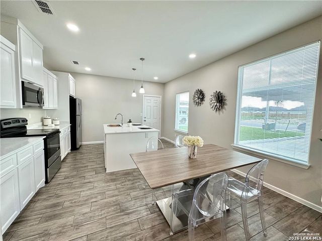 2705 Sage Dr, Weslaco, TX 78596