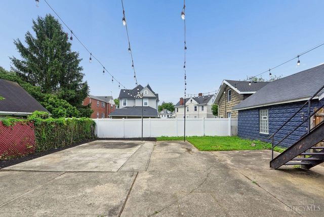 2249 Monroe Avenue, Cincinnati, OH 45212