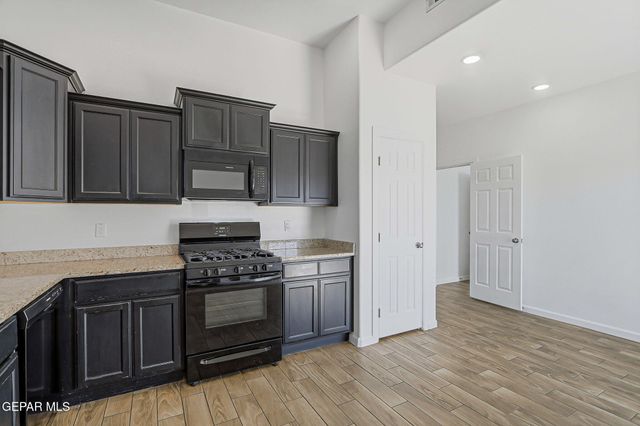 9024 Tammy Court, El Paso, TX 79904