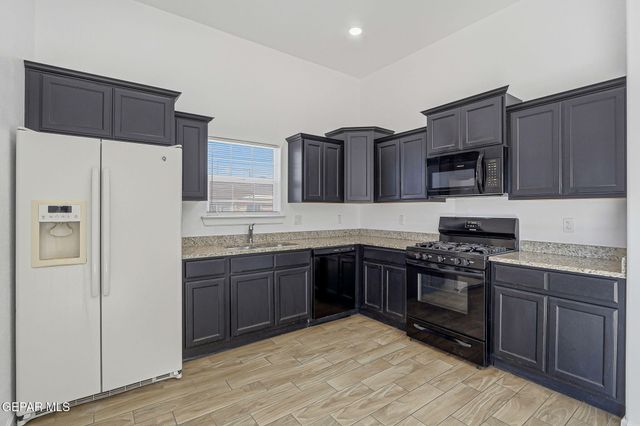 9024 Tammy Court, El Paso, TX 79904