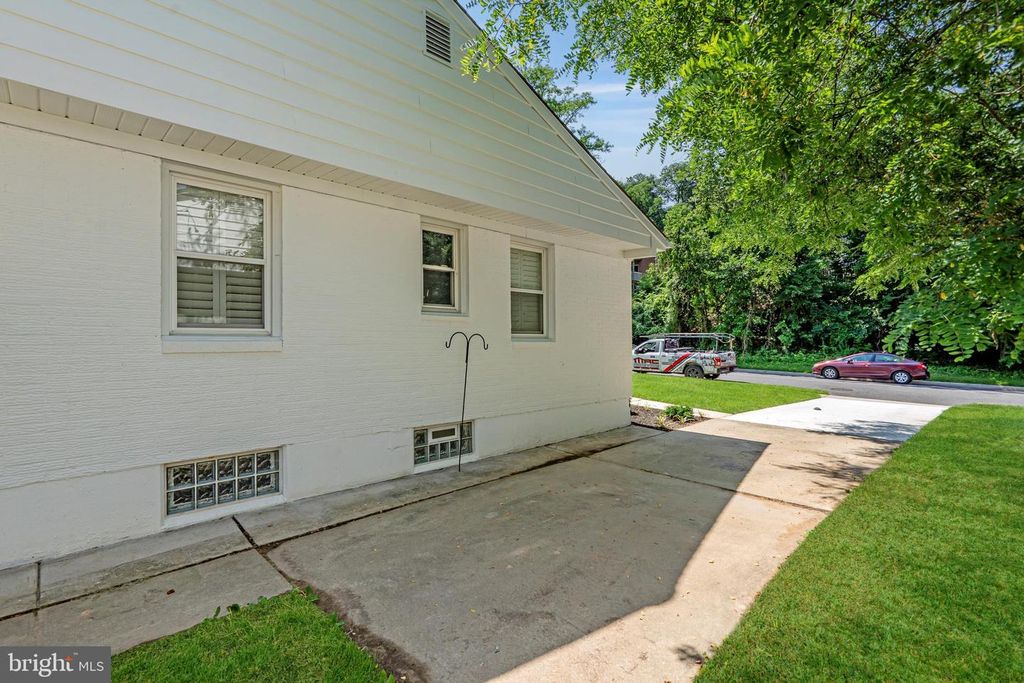1020 DONINGTON CIR, Towson, MD 21204