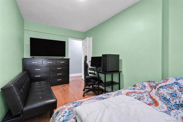 33-44 93rd 3S, Jackson Heights, NY 11372