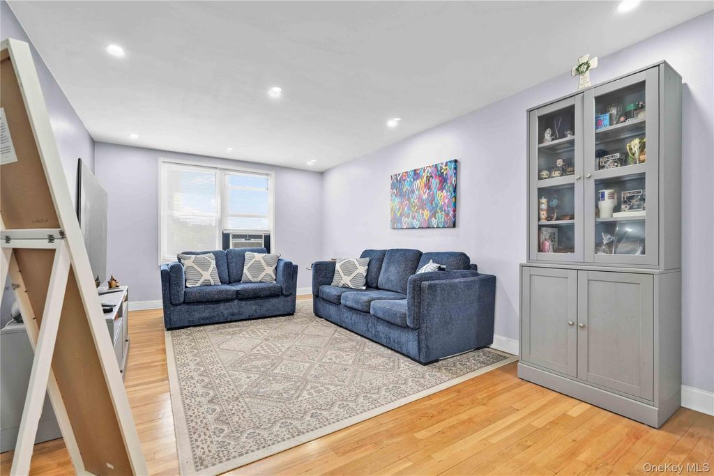 33-44 93rd 3S, Jackson Heights, NY 11372