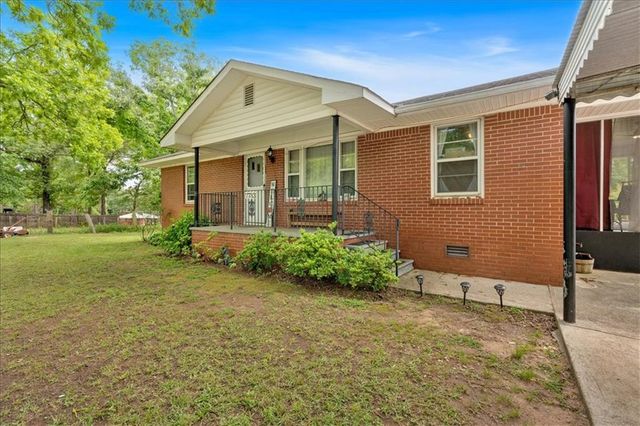 7783 Cantrell Road, Douglasville, GA 30135