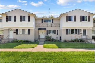 160 S Christine Circle, Mt. Clemens, MI 48043