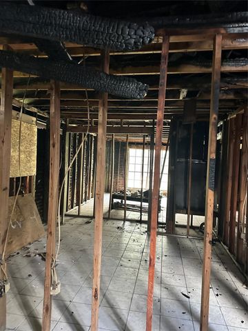 610 Linda Lane, Alvin, TX 77511