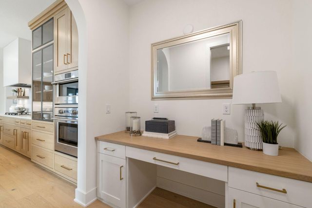 9602 Crestwood Terrace, Eden Prairie, MN 55347