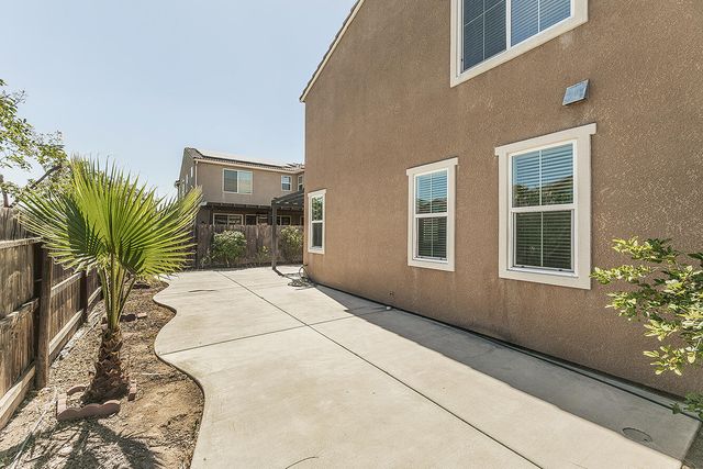 3415 Amanecer Avenue, Clovis, CA 93619
