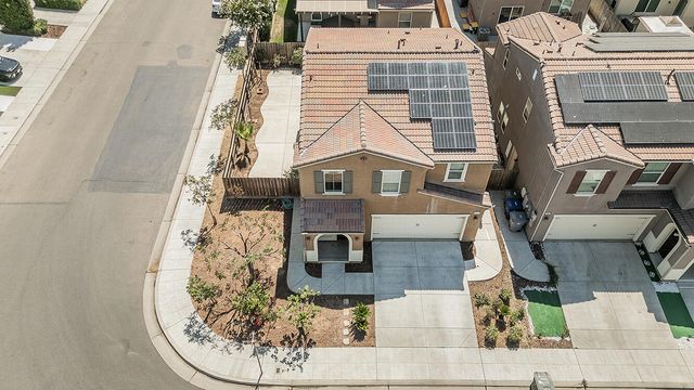 3415 Amanecer Avenue, Clovis, CA 93619
