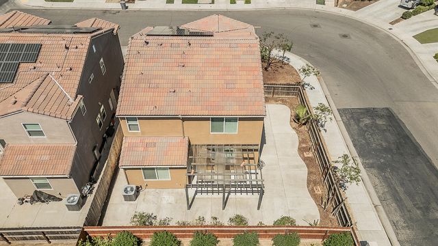 3415 Amanecer Avenue, Clovis, CA 93619
