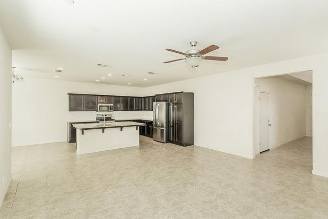 3415 Amanecer Avenue, Clovis, CA 93619
