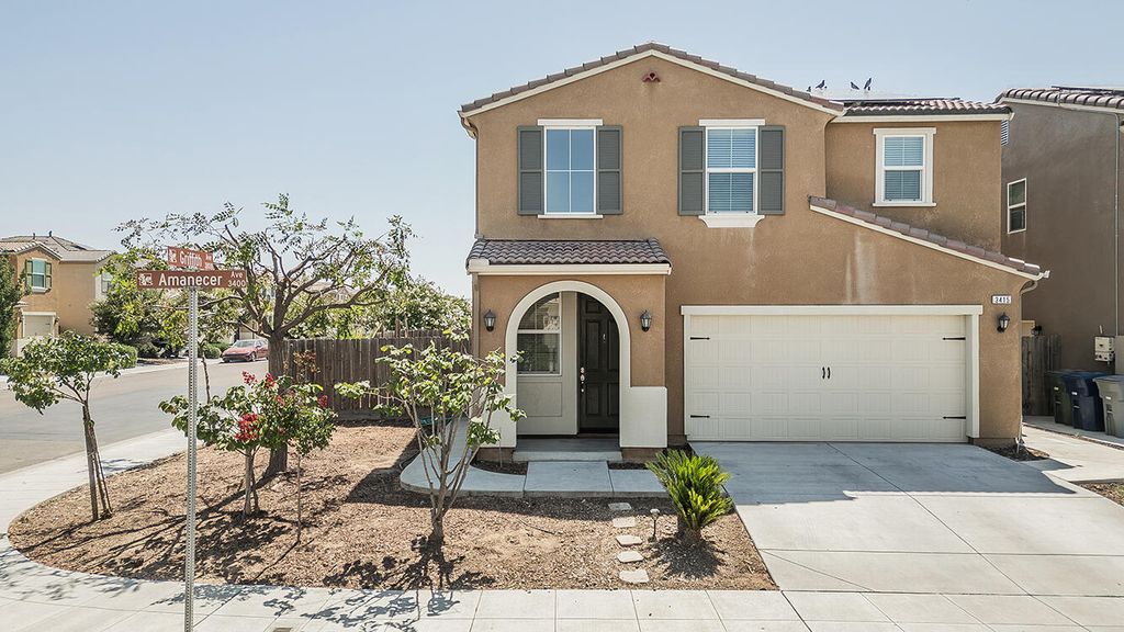3415 Amanecer Avenue, Clovis, CA 93619