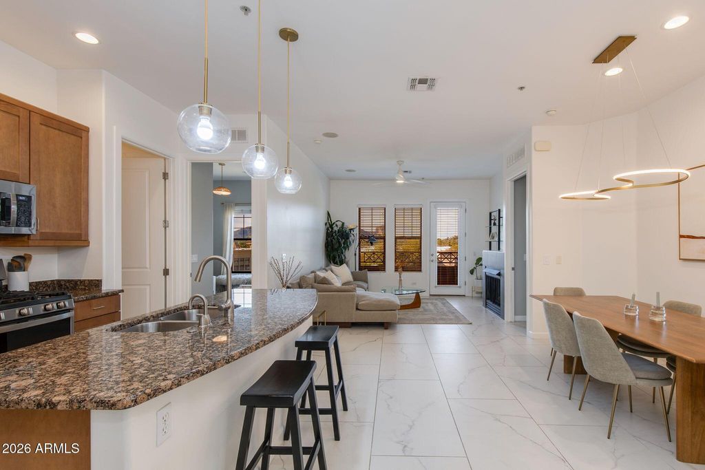 7291 N SCOTTSDALE Road 4002, Paradise Valley, AZ 85253 — photo 3