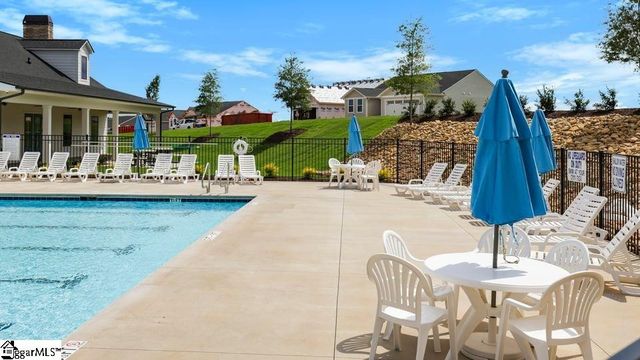 109 Elgin Drive, Laurens, SC 29360