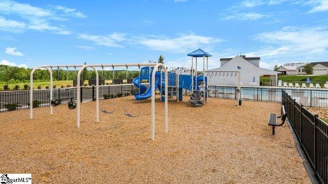 109 Elgin Drive, Laurens, SC 29360