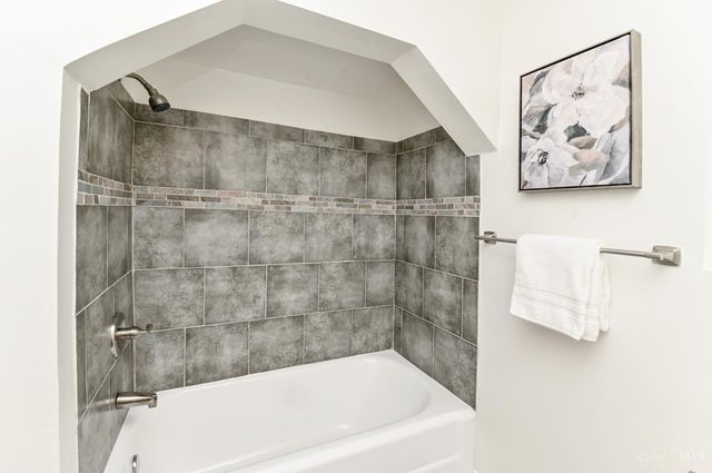 3298 Kleeman Road, Green Twp, OH 45211