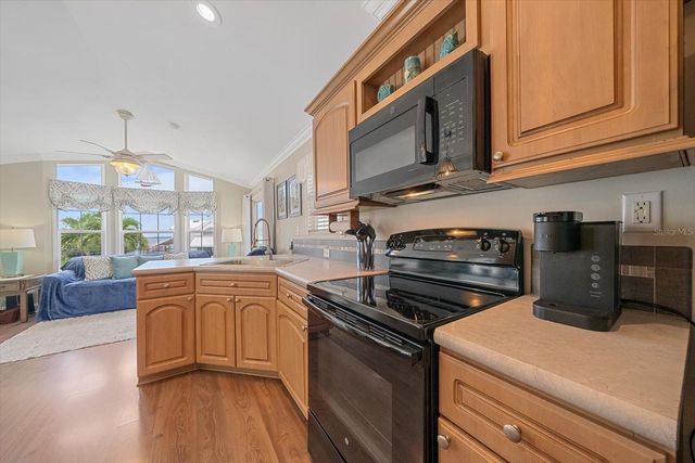4 BASIN STREET, Palmetto, FL 34221