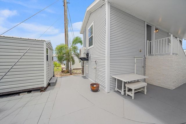 4 BASIN STREET, Palmetto, FL 34221