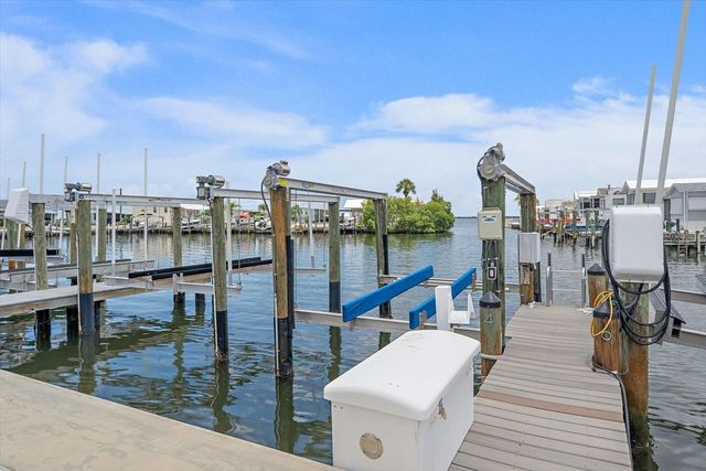 4 BASIN STREET, Palmetto, FL 34221