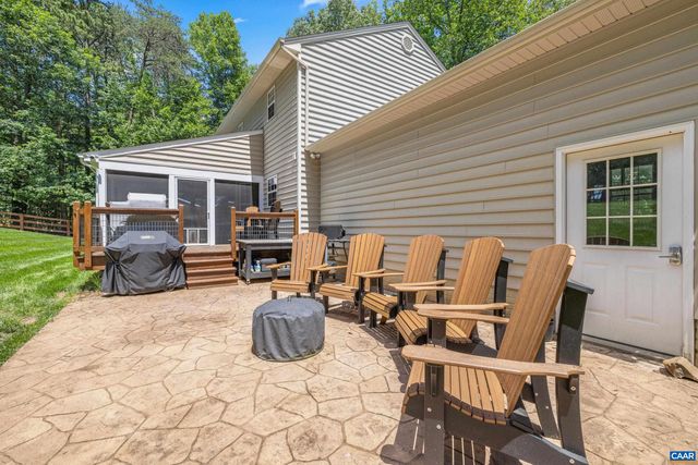 165 HEMLOCK LN, Barboursville, VA 22923